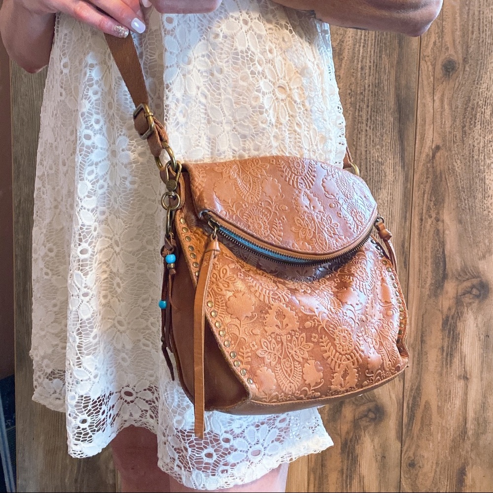 the sak leather crossbody bag
